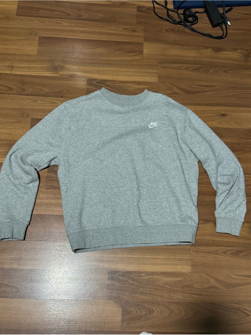 Nike Men's Gray Crewneck Sweatshirt